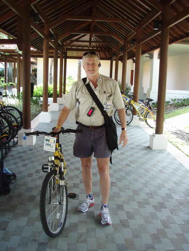 Biking_in_bali