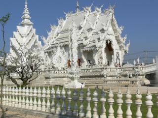 Chapel_of_wat_rong_khun