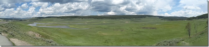 Pano yellowstone valley